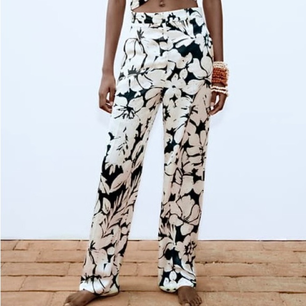 Zara Black & White Tropical Floral Print Wide Leg Pants, NWT Sz S